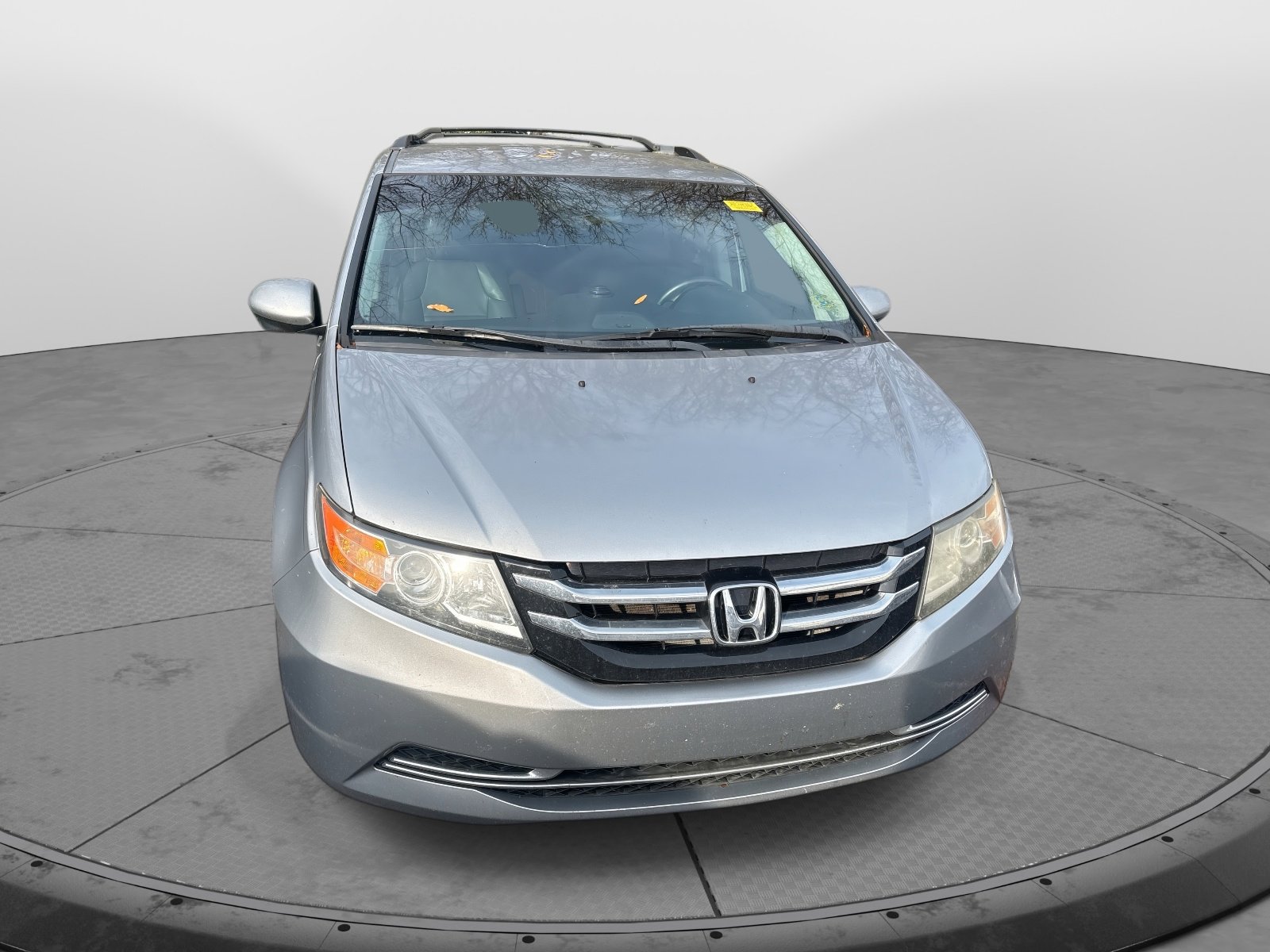 2016 Honda Odyssey SE photo 2