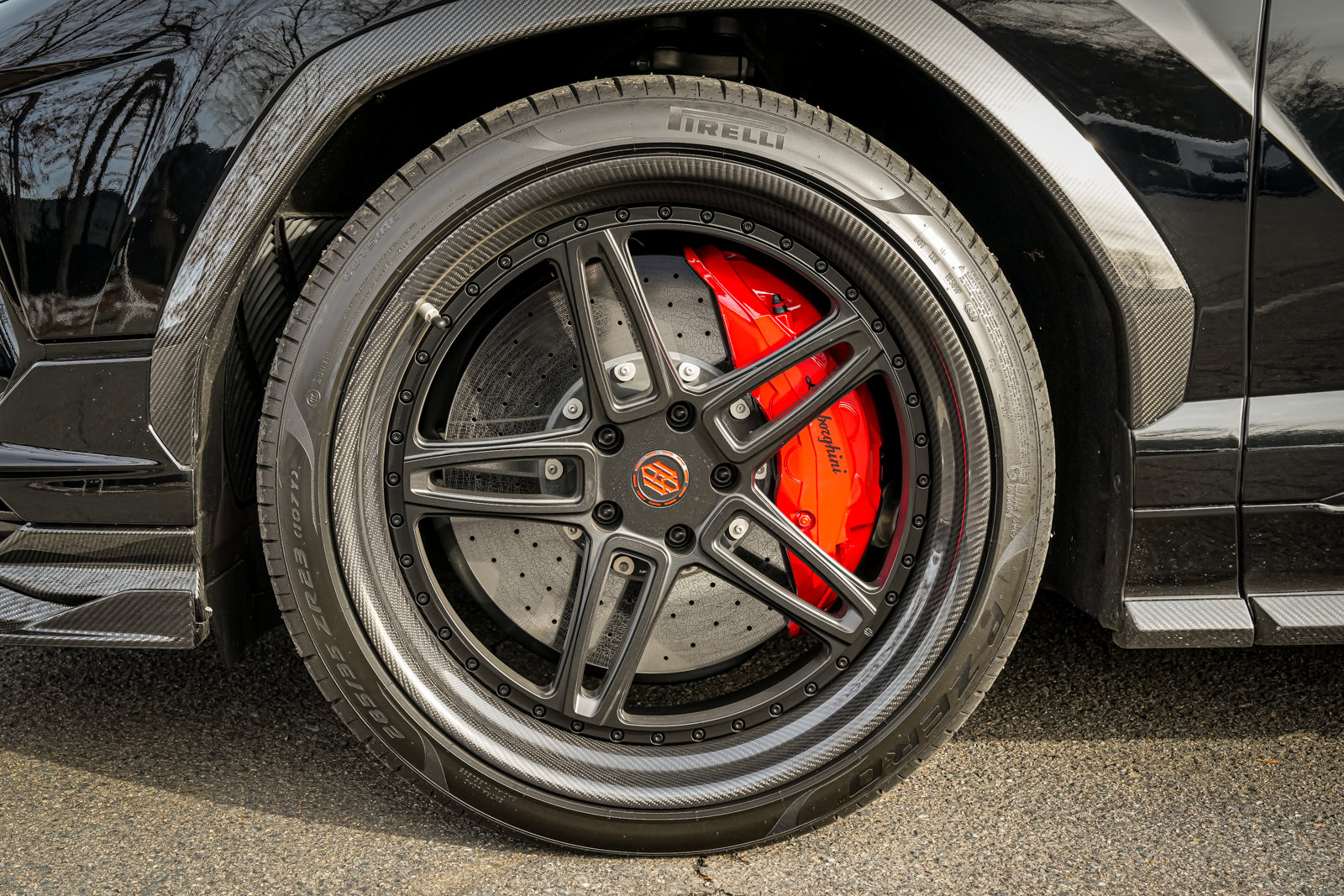 2024 Lamborghini Urus Performante photo 3