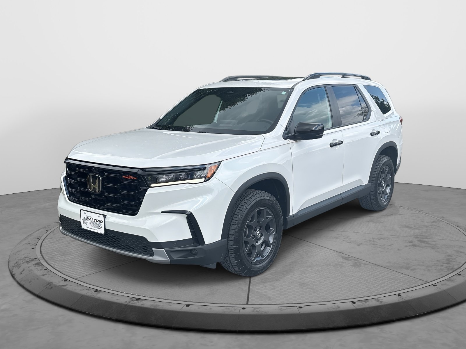2024 Honda Pilot TrailSport photo 2