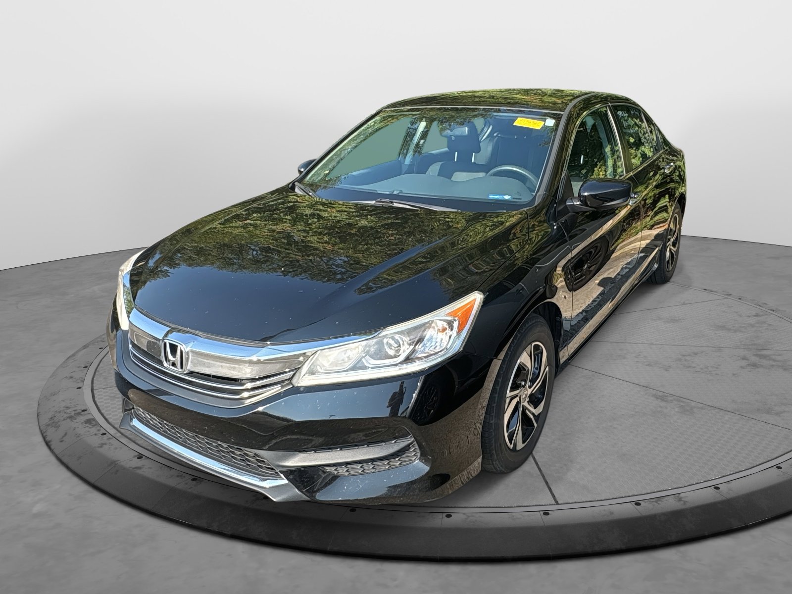 2016 Honda Accord LX photo 3