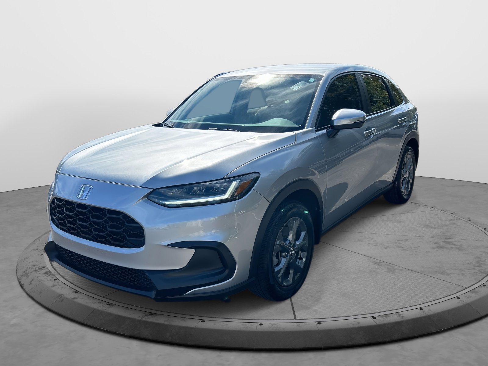 2026 Honda HR-V LX photo 2