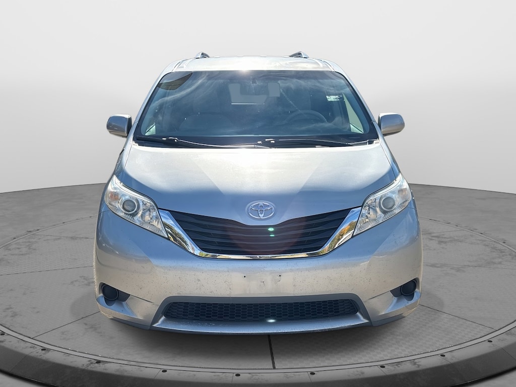 Used 2014 Toyota Sienna LE Van