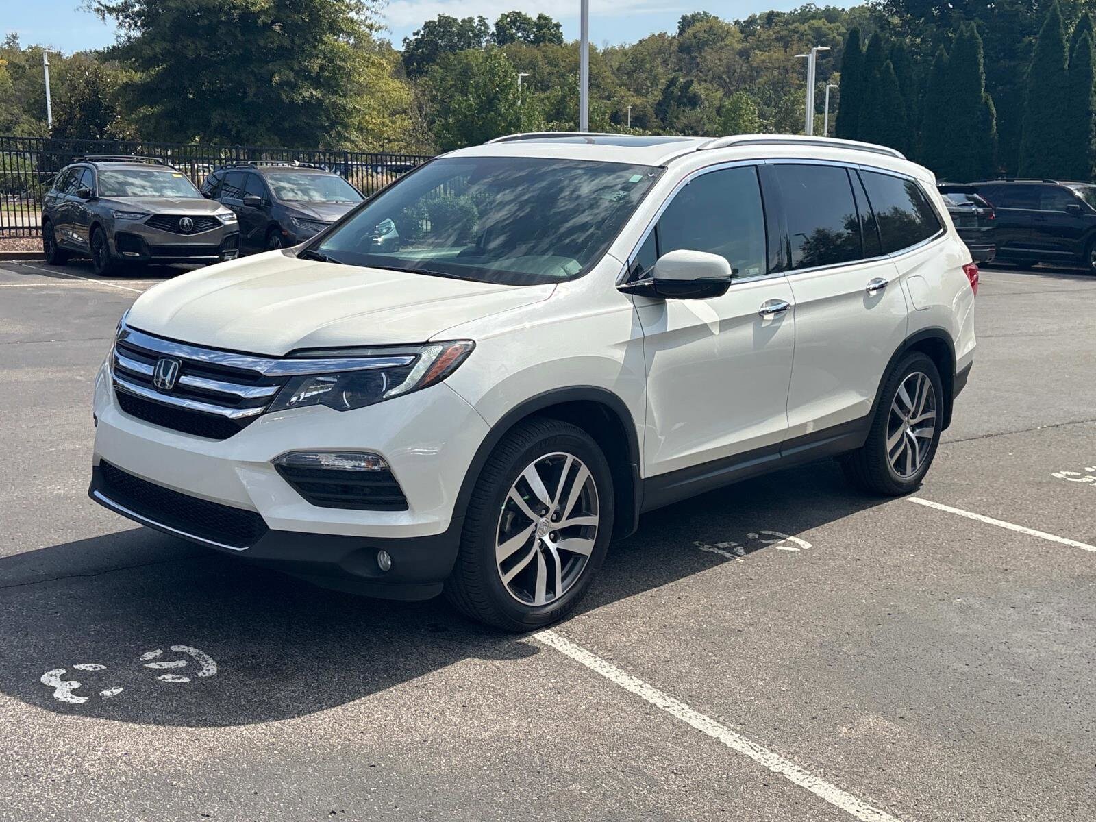 2018 Honda Pilot Touring photo 3