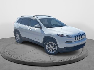 2017 Jeep Cherokee Latitude FWD SUV