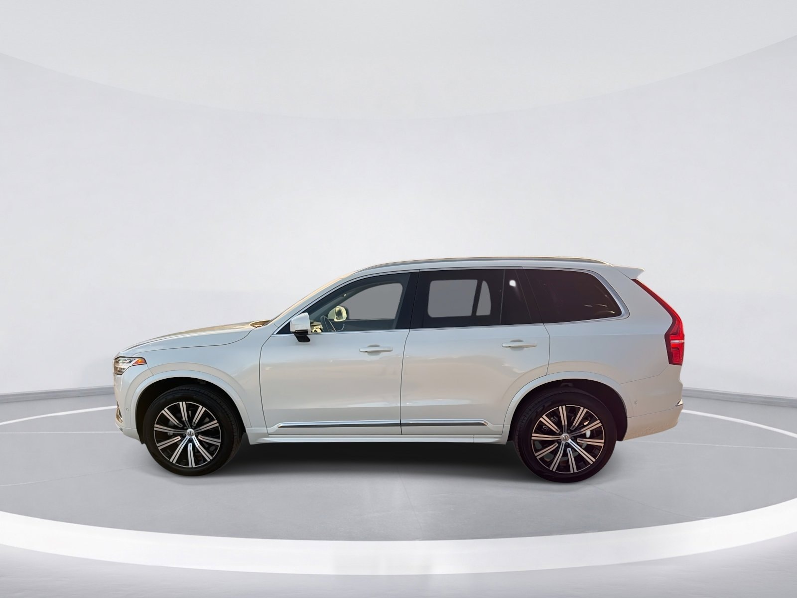 2025 Volvo XC90 Plus photo 4