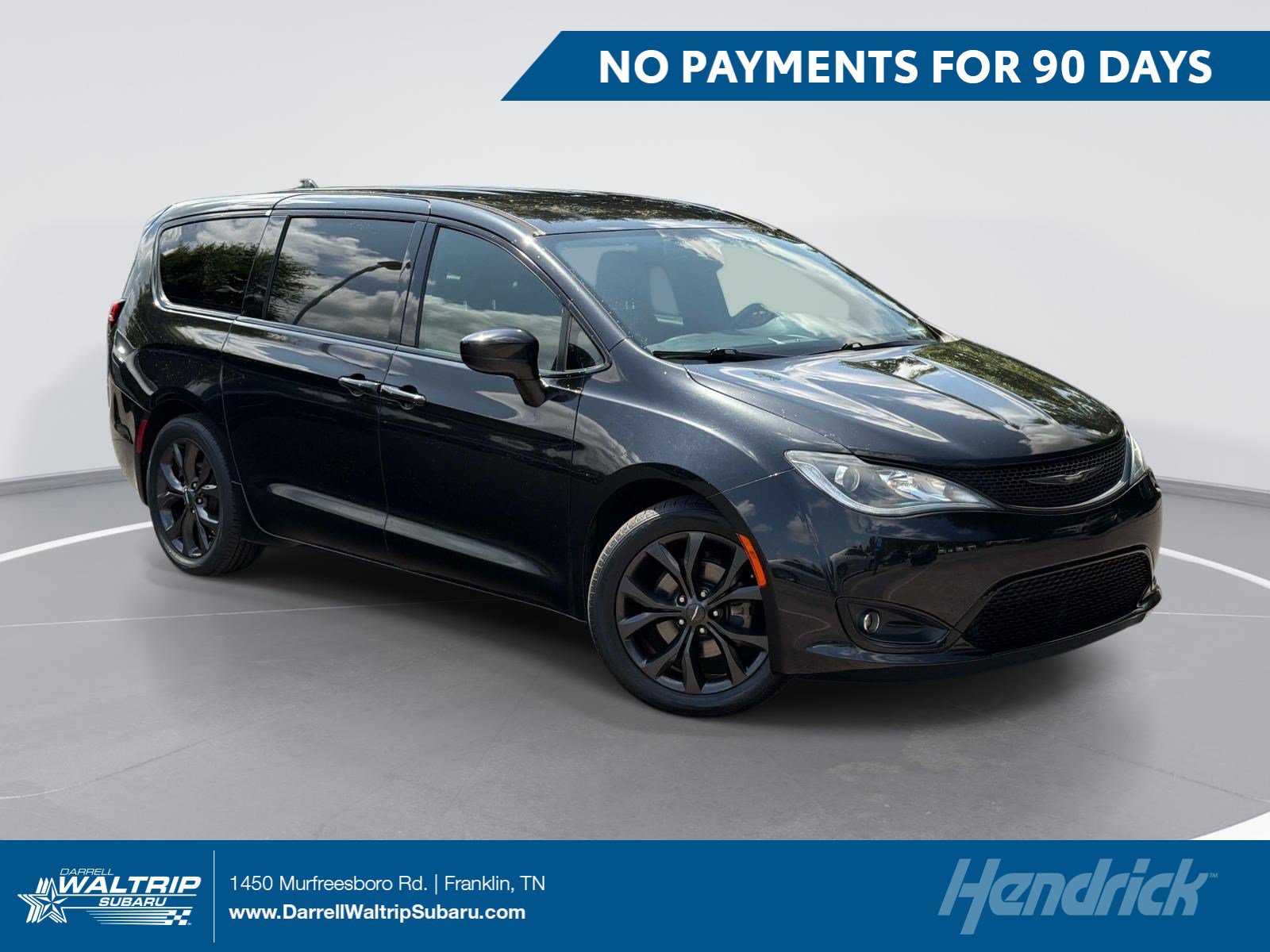 2018 Chrysler Pacifica Touring Plus's photo