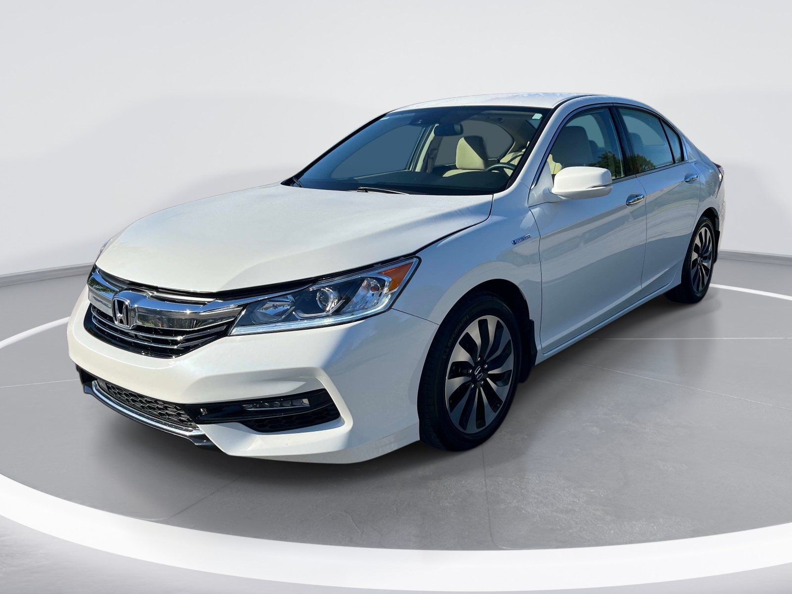Used 2017 Honda Accord Hybrid Sedan