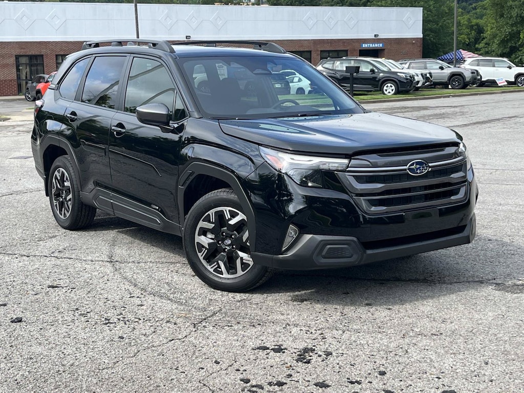 Used 2025 Subaru Forester Premium SUV