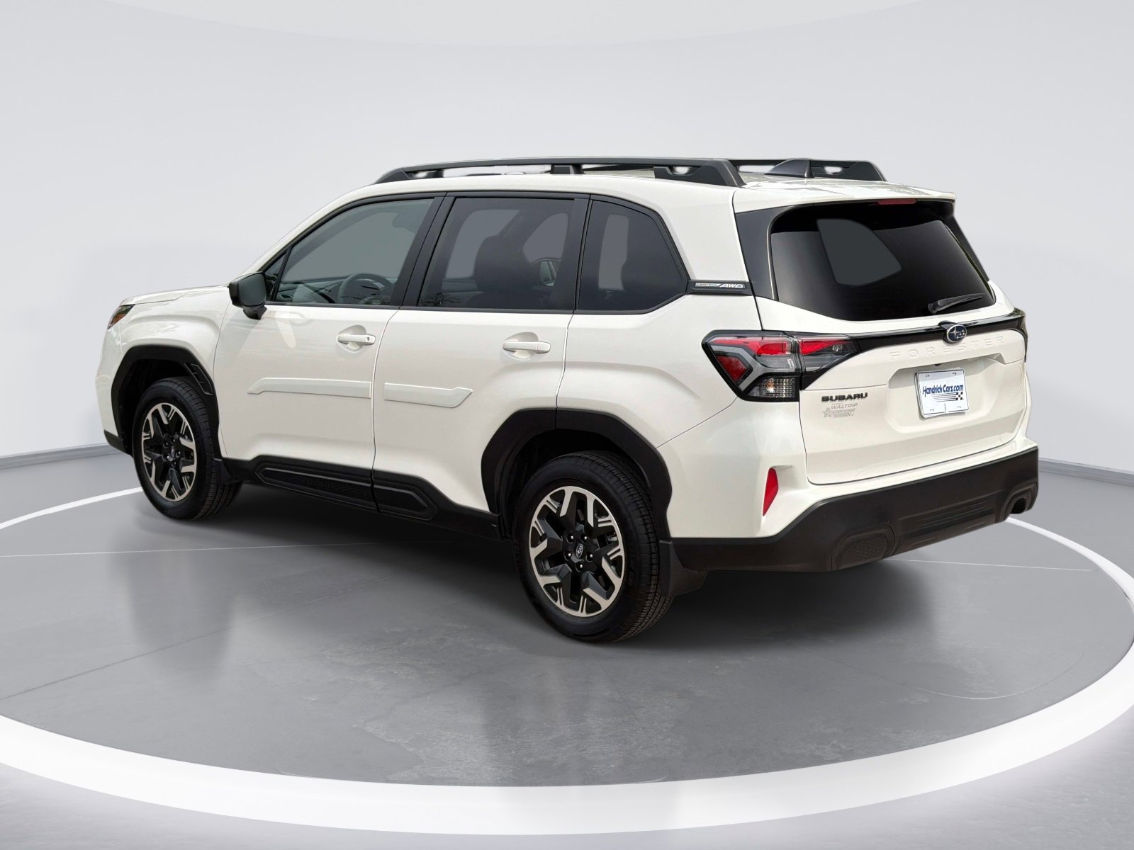2025 Subaru Forester Premium photo 5