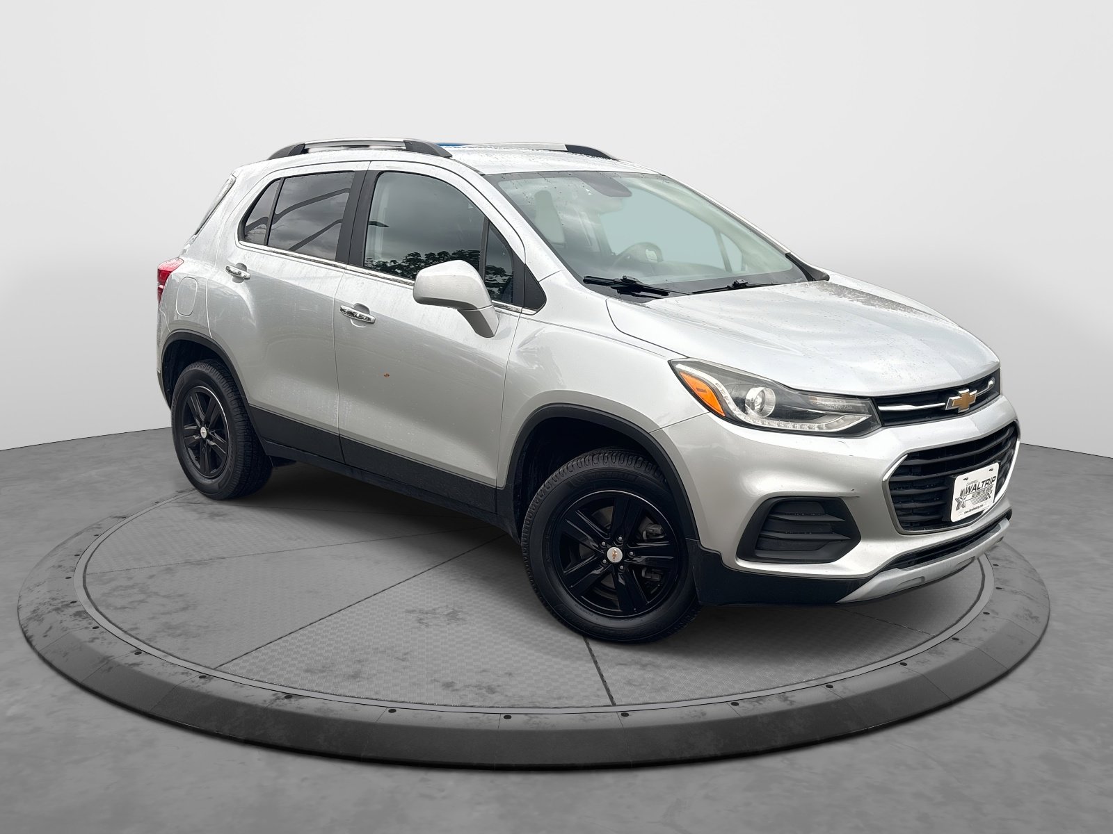 Used 2018 Chevrolet Trax LT with VIN KL7CJPSB8JB568534 for sale in Franklin, TN
