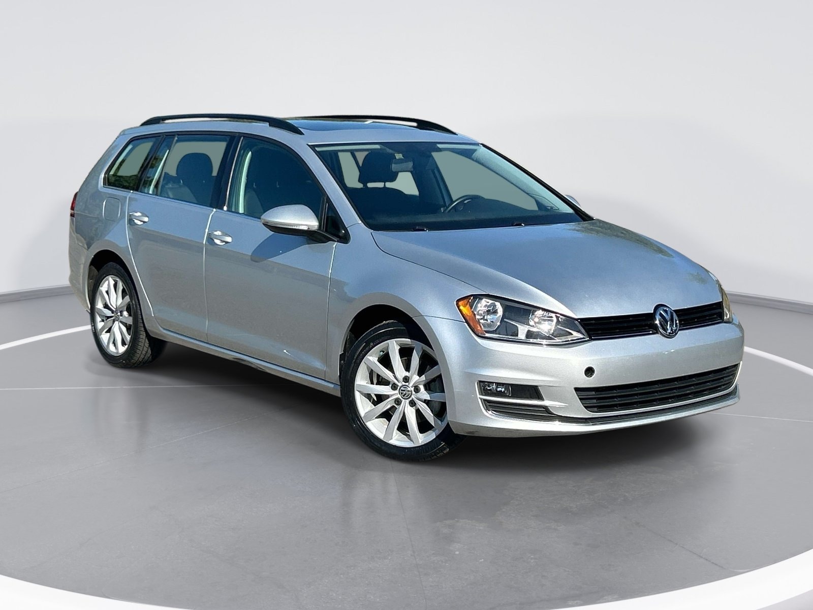 Used 2017 Volkswagen Golf SportWagen SE with VIN 3VWC17AU7HM527589 for sale in Franklin, TN
