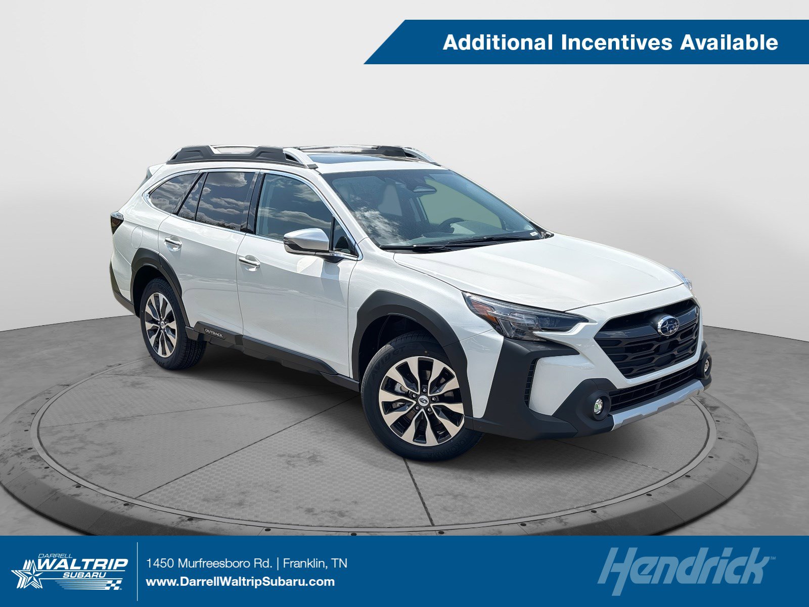 2025 Subaru Outback Touring's photo