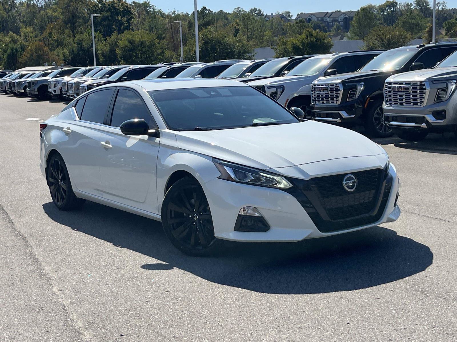 Used 2022 Nissan Altima 2.5 SR Sedan
