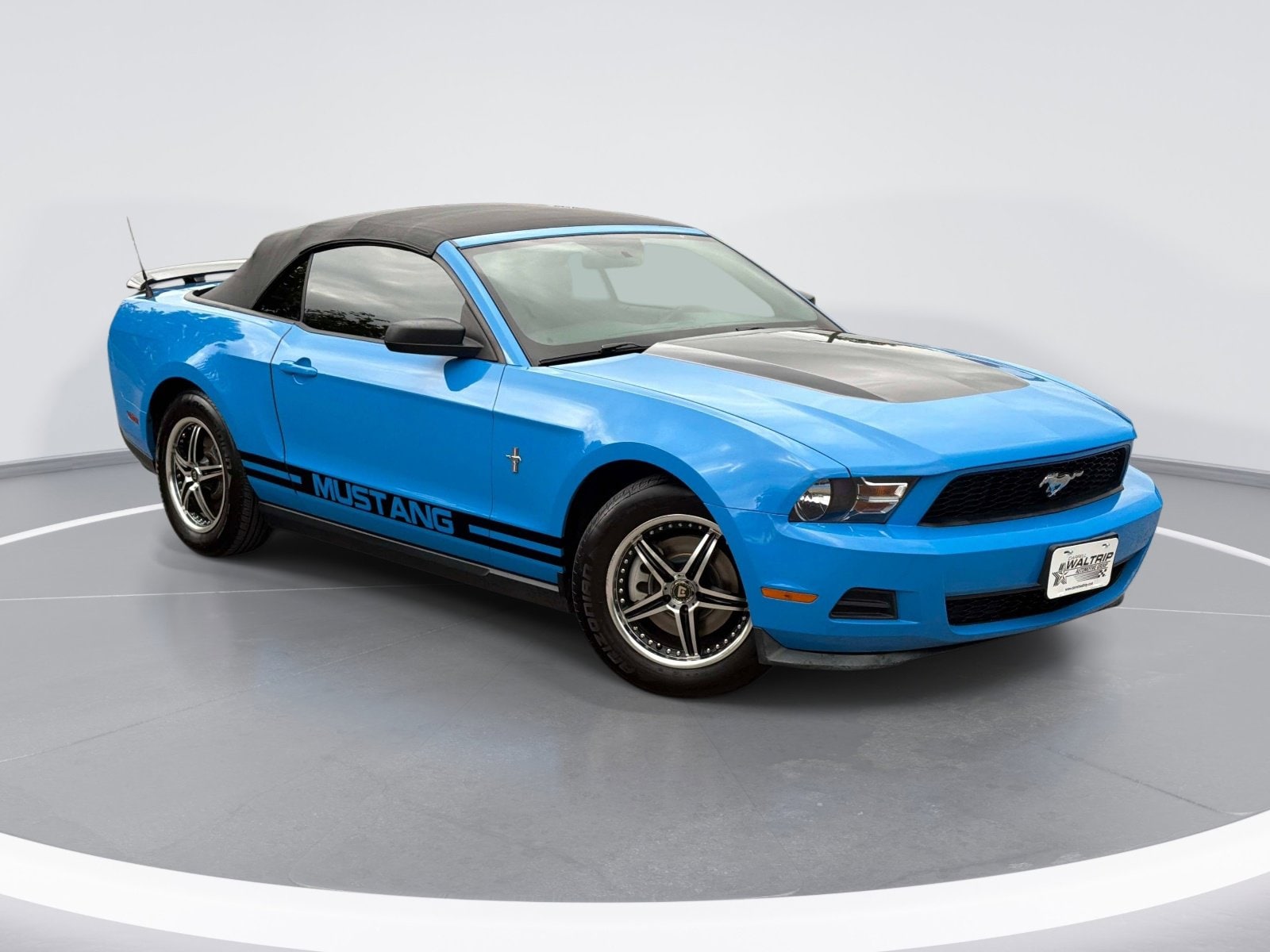 Used 2012 Ford Mustang V6 with VIN 1ZVBP8EM0C5230673 for sale in Franklin, TN