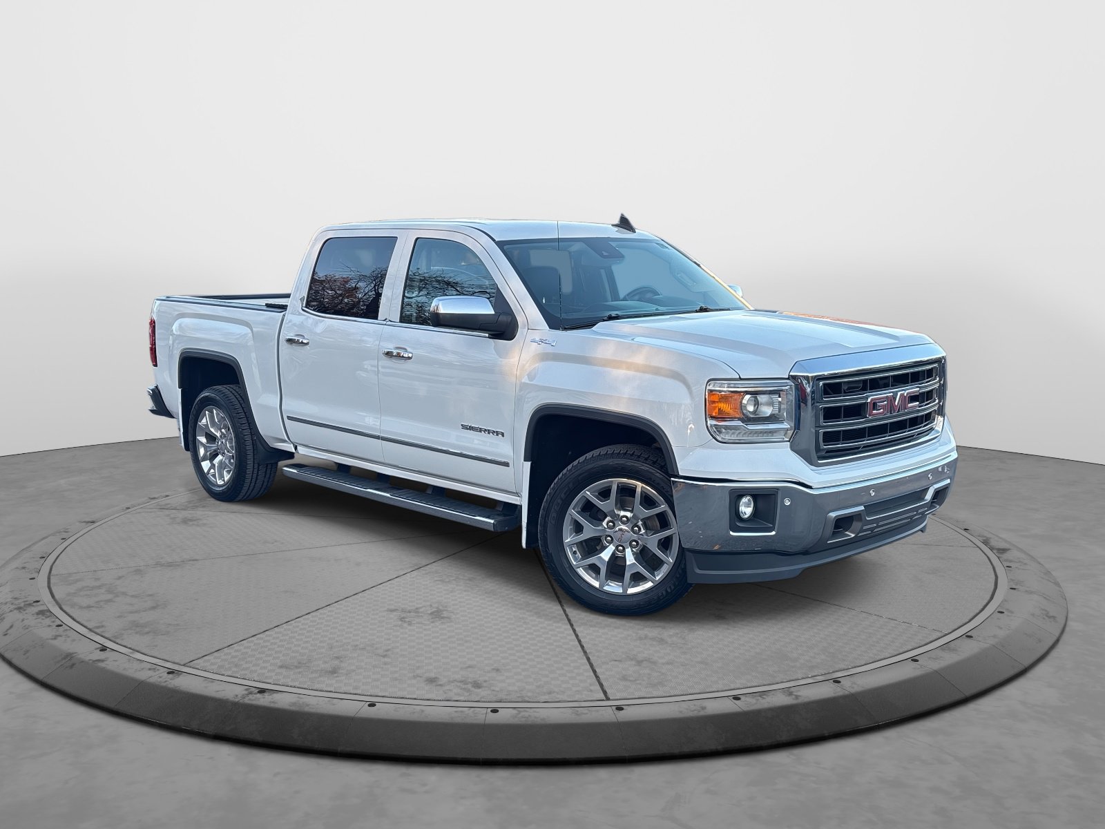 2015 Gmc Sierra 1500 SLT photo 2
