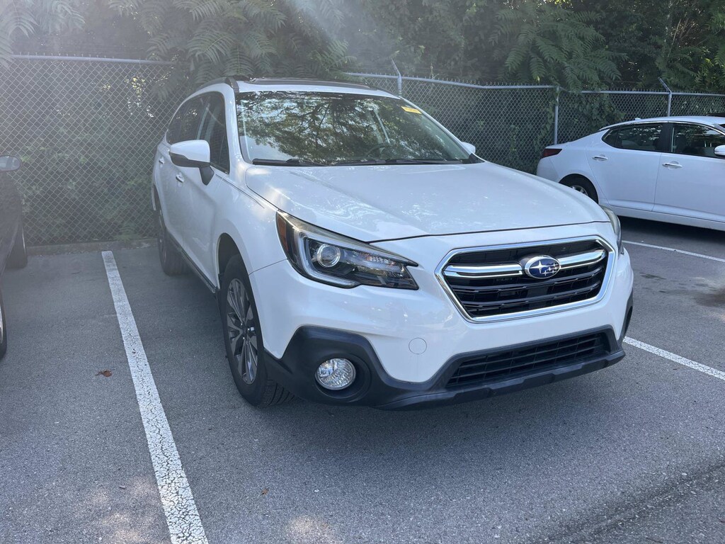 Used 2018 Subaru Outback Touring SUV