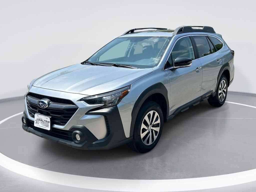Used 2025 Subaru Outback Premium SUV