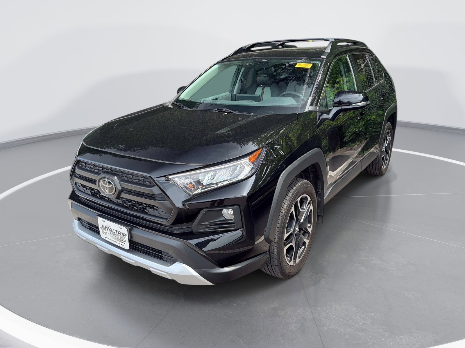 2019 Toyota RAV4 Adventure photo 4