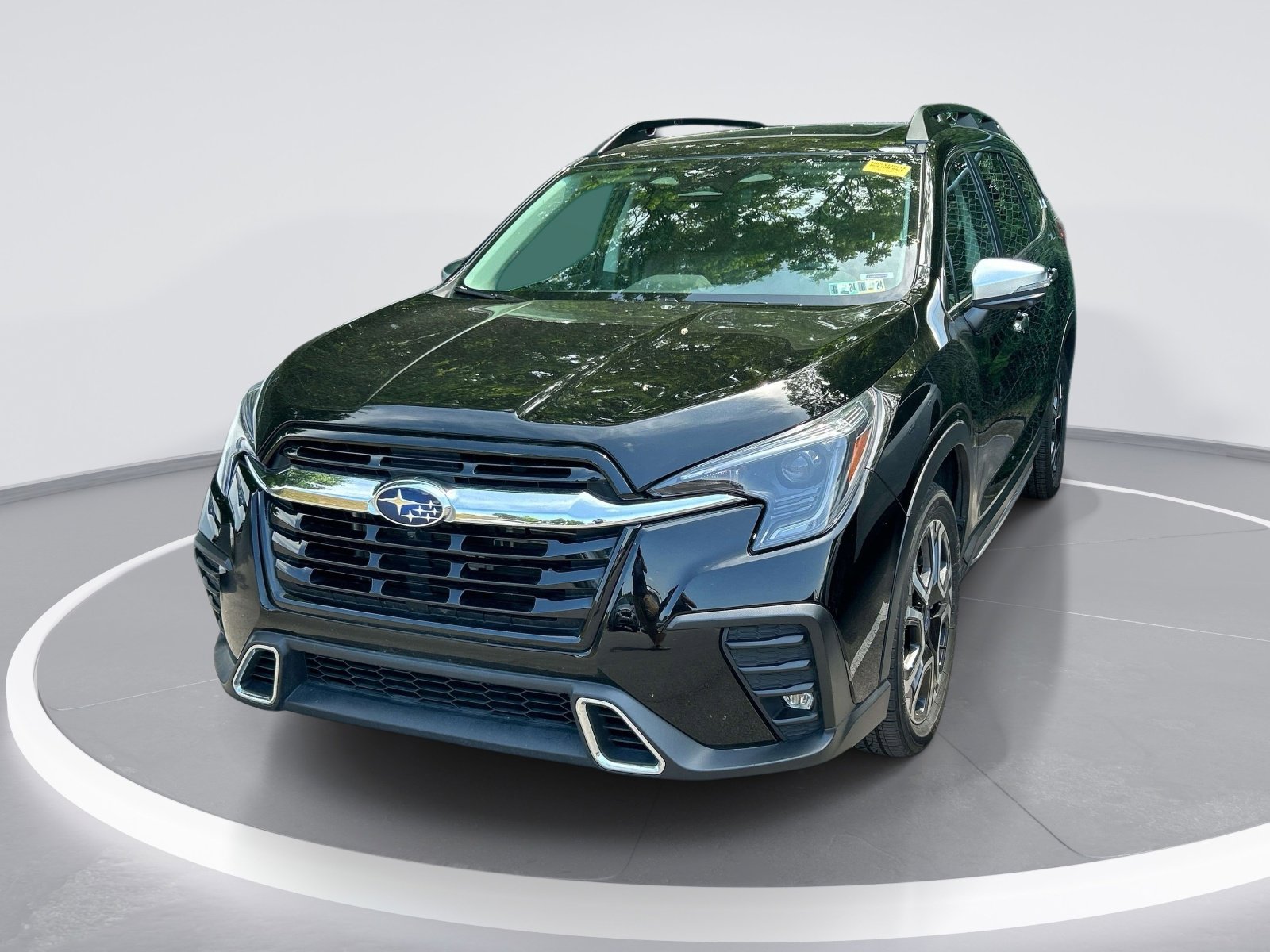 2023 Subaru Ascent Touring photo 5