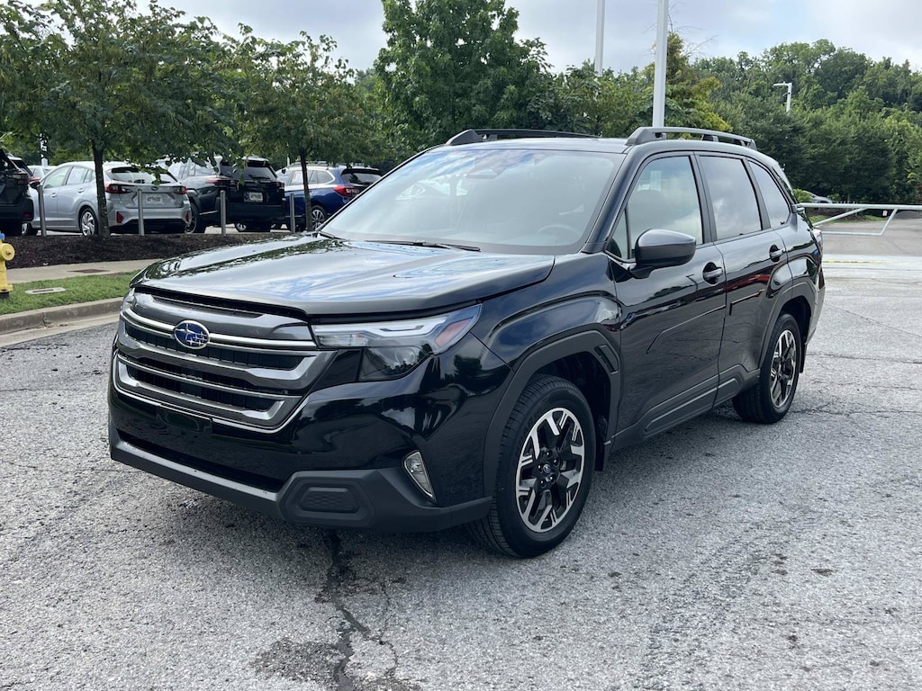 Used 2025 Subaru Forester Premium SUV