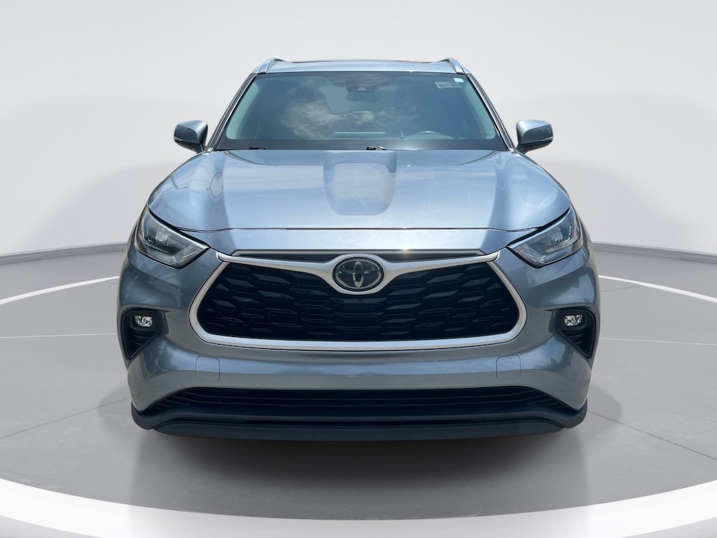 Used 2020 Toyota Highlander XLE SUV