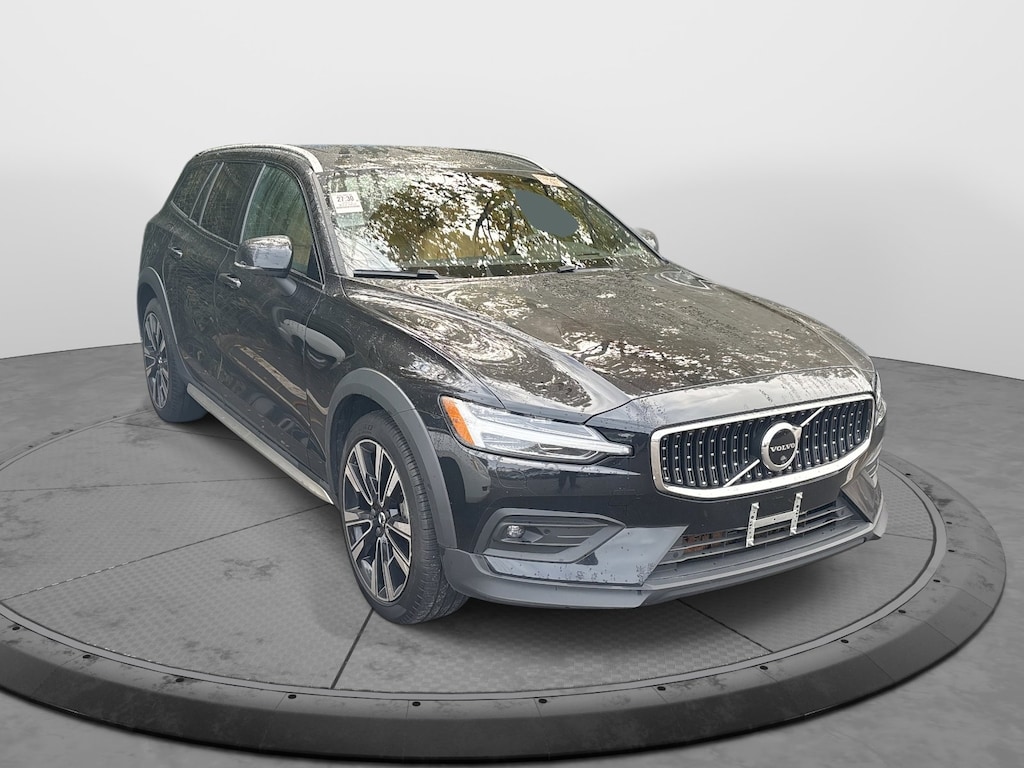 Used 2023 Volvo V60 Cross Country Ultimate Wagon