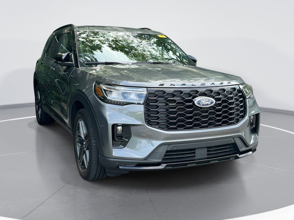 Used 2025 Ford Explorer ST-Line SUV
