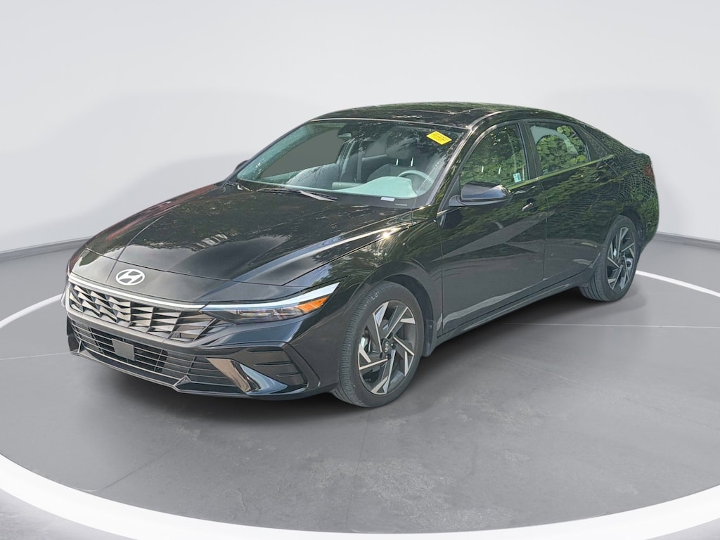 Used 2024 Hyundai Elantra SEL Sedan