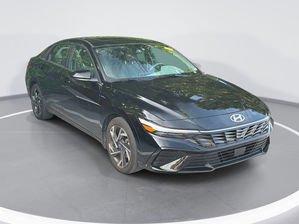 Used 2024 Hyundai Elantra SEL Sedan