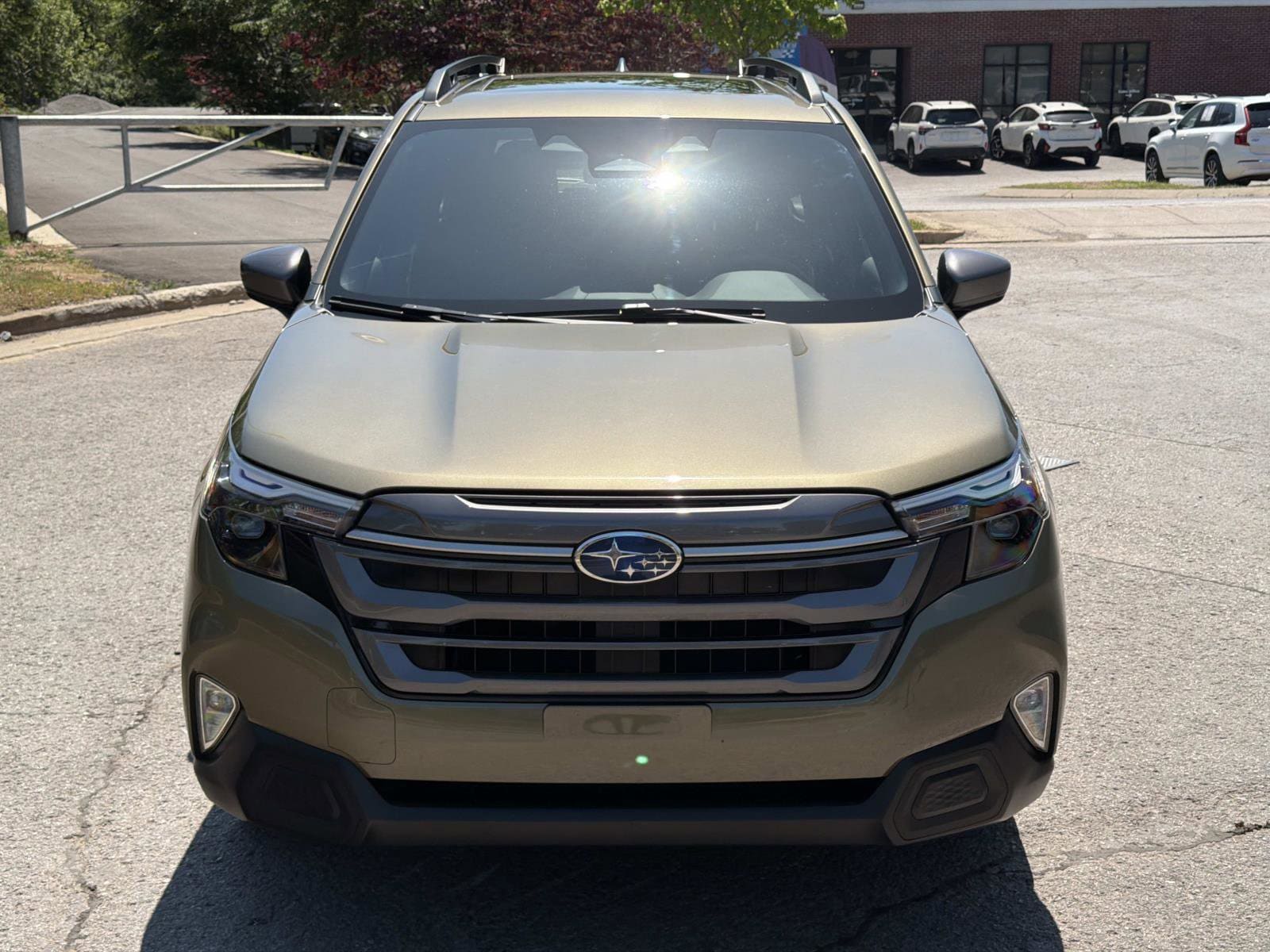 2025 Subaru Forester Premium photo 3