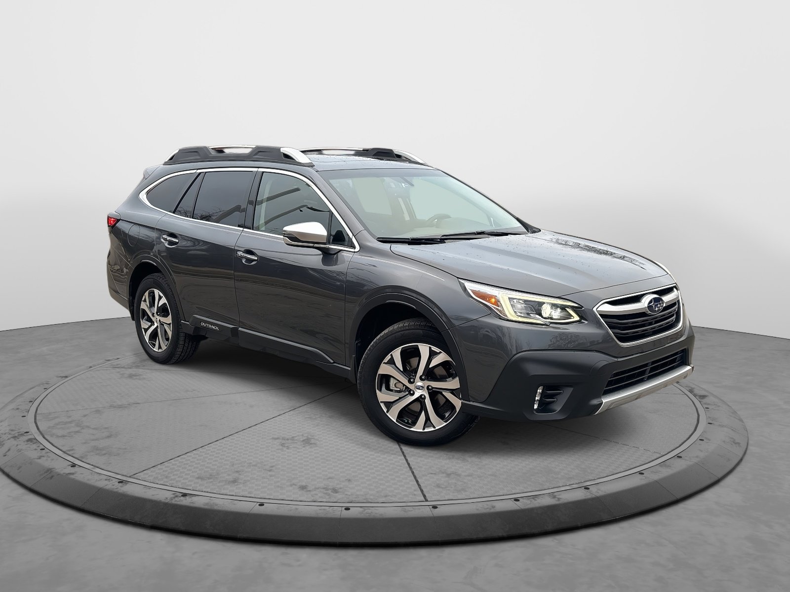 2021 Subaru Outback Touring XT photo 2
