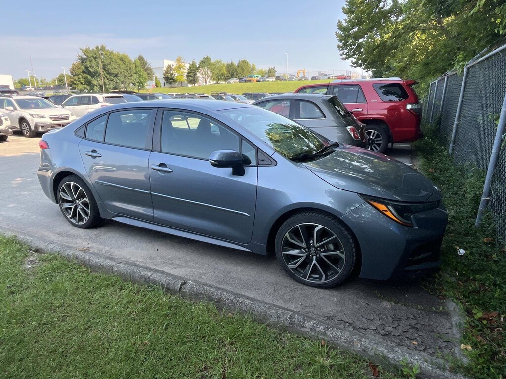 Used 2020 Toyota Corolla SE Sedan
