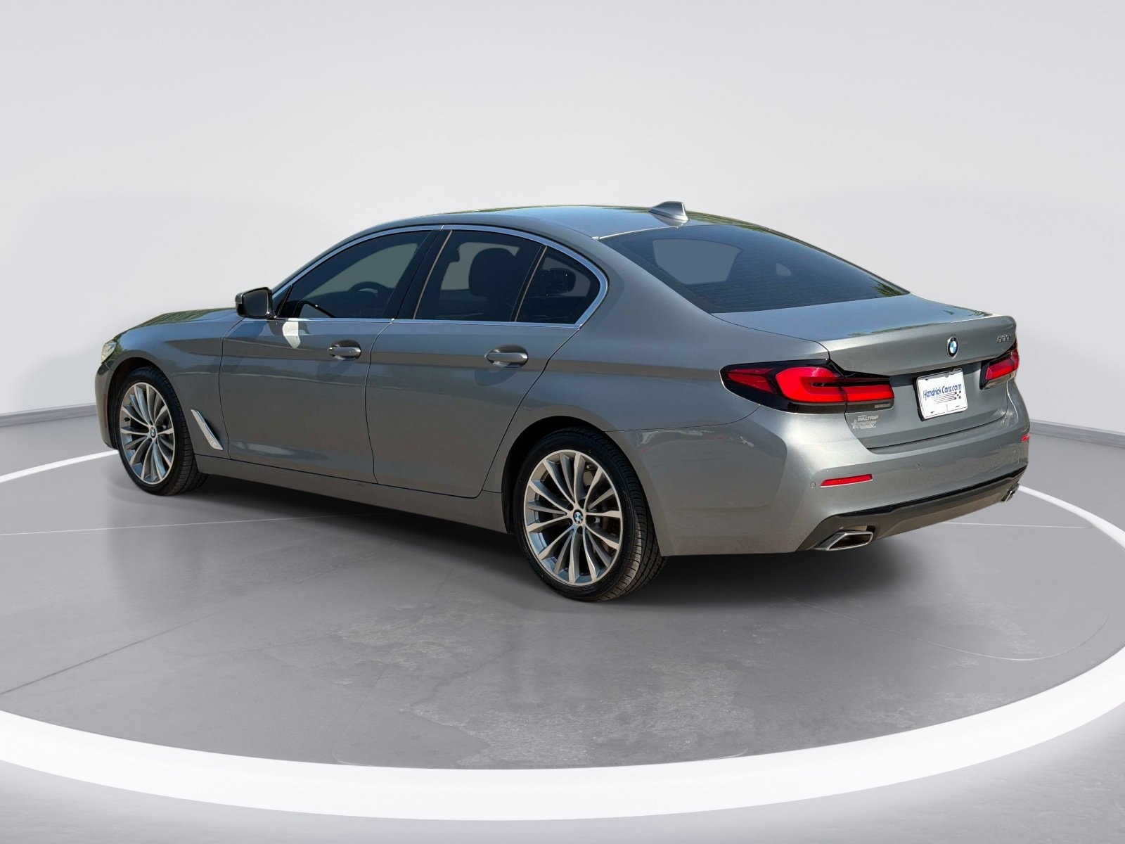 2023 BMW 5 Series 530i photo 5