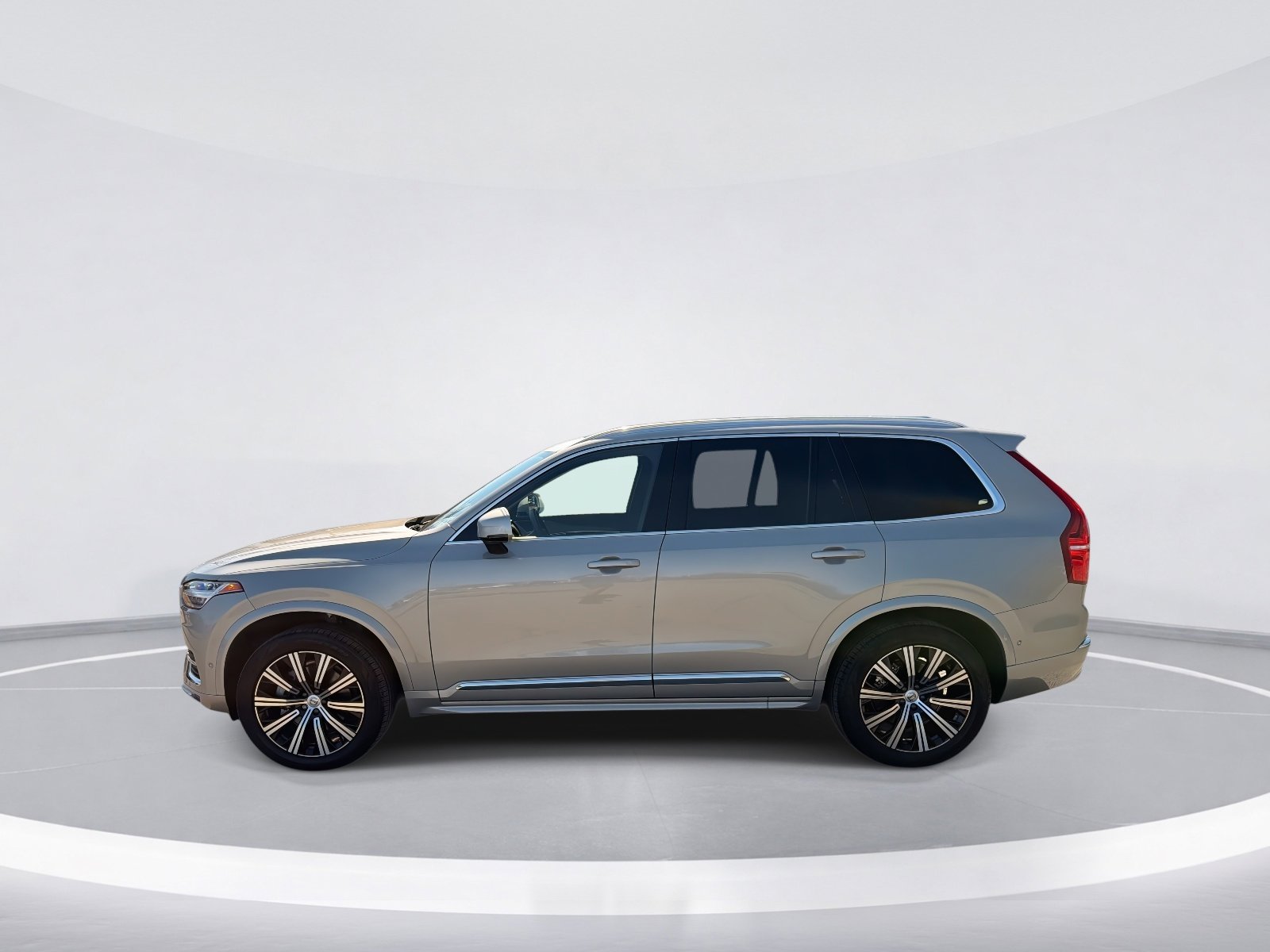 2025 Volvo XC90 Plus photo 4
