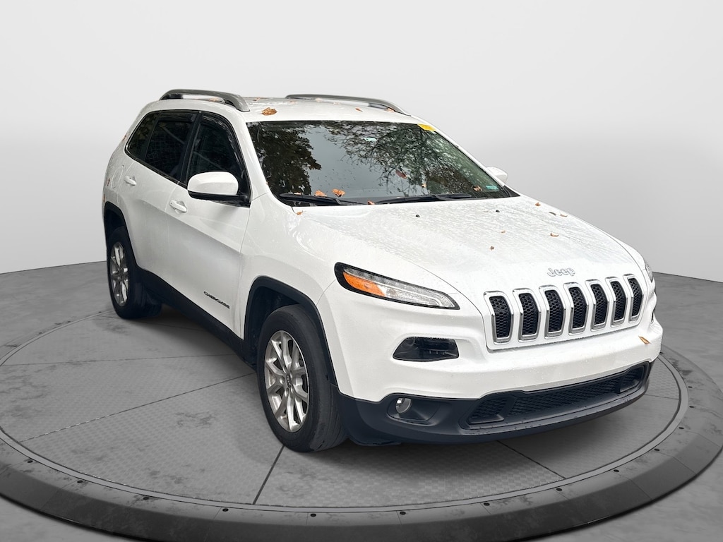 Used 2017 Jeep Cherokee Latitude SUV