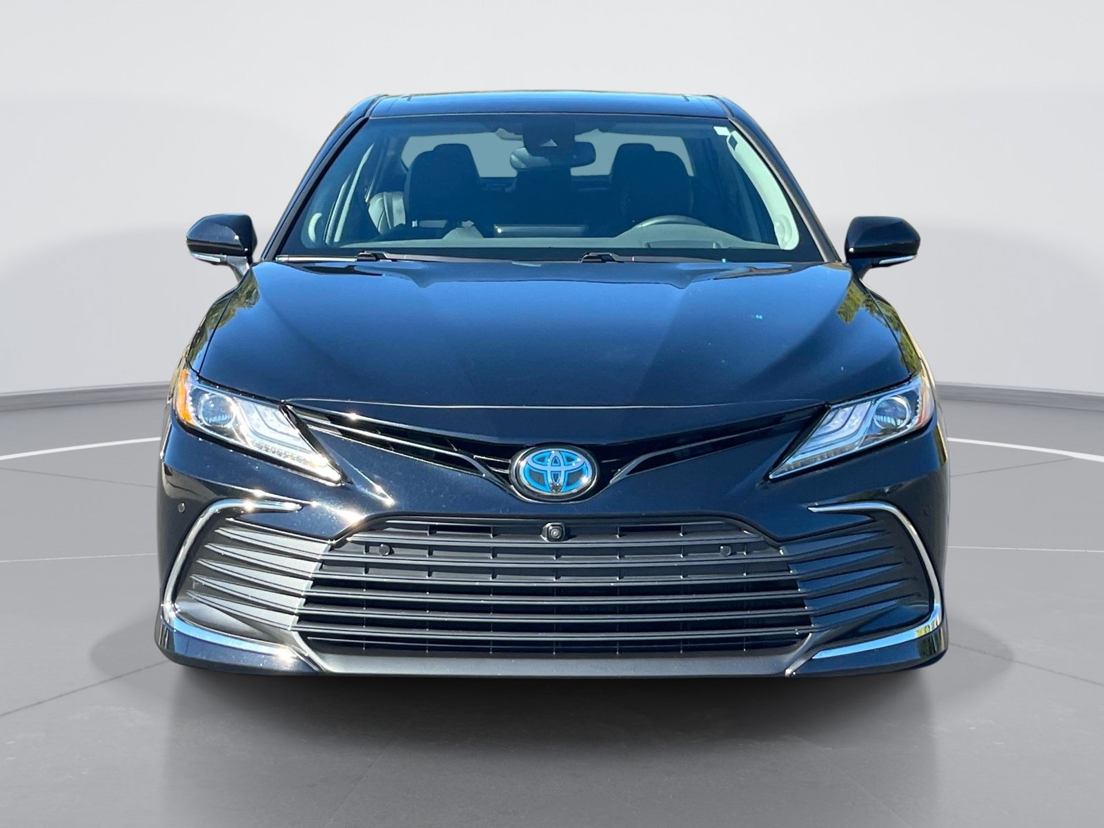 Used 2024 Toyota Camry Hybrid XLE Sedan
