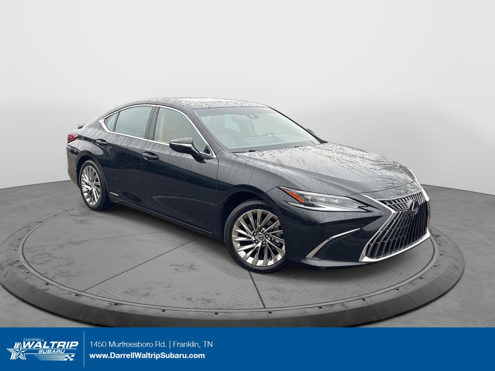 2022 Lexus ES Hybrid 300h Ultra Luxury's photo