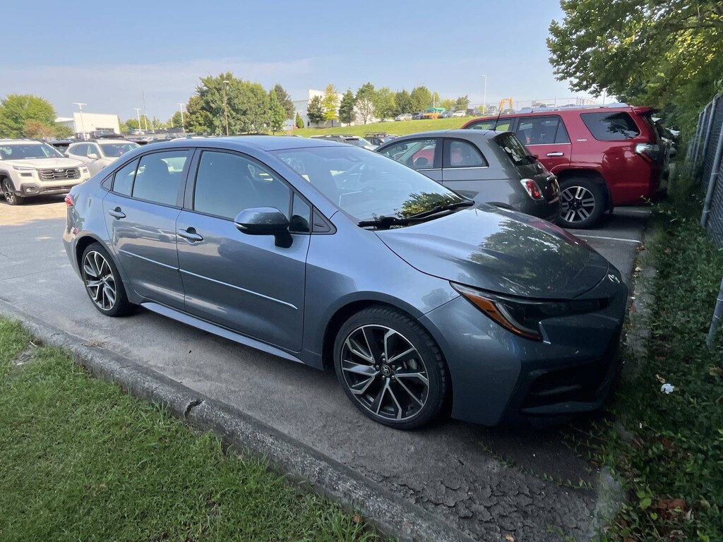 Used 2020 Toyota Corolla SE Sedan