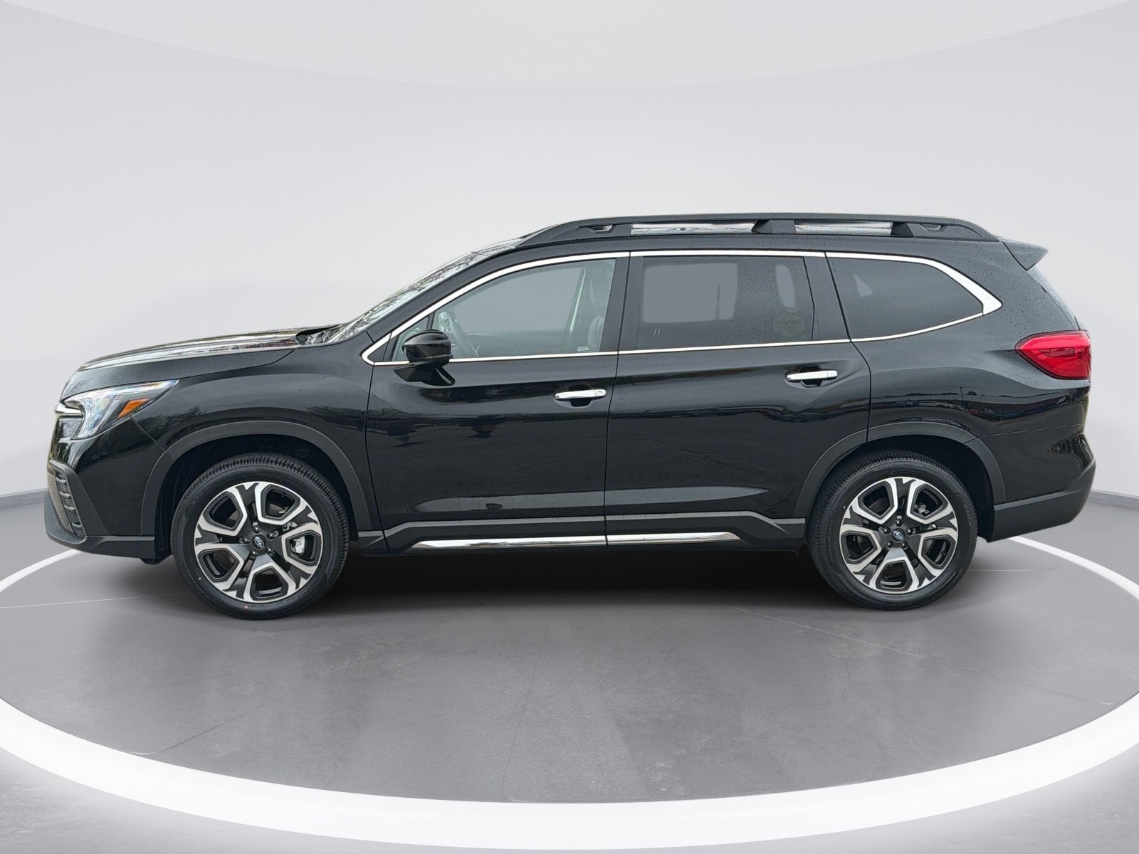 2026 Subaru Ascent Touring photo 5