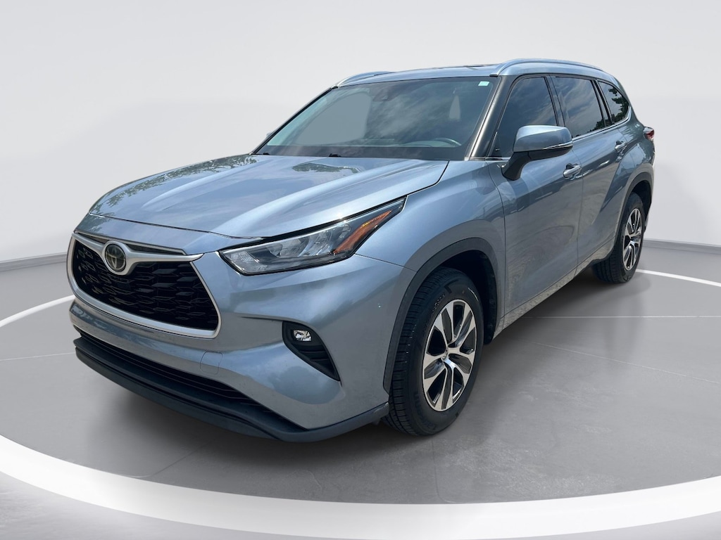 Used 2020 Toyota Highlander XLE SUV