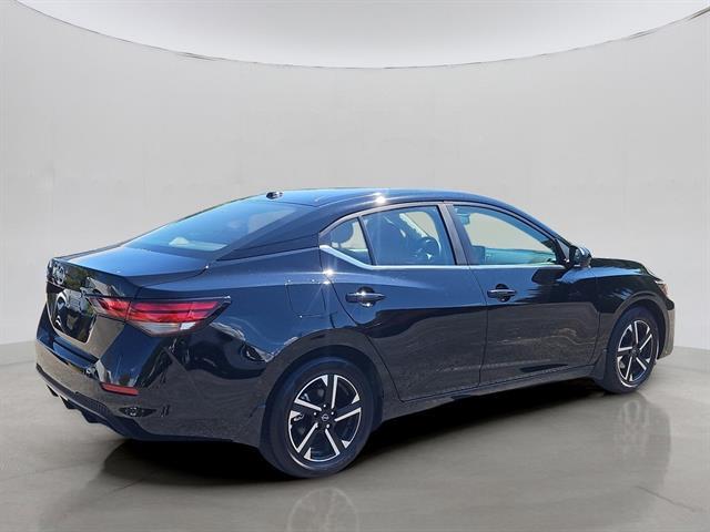 2025 Nissan Sentra SV photo 3