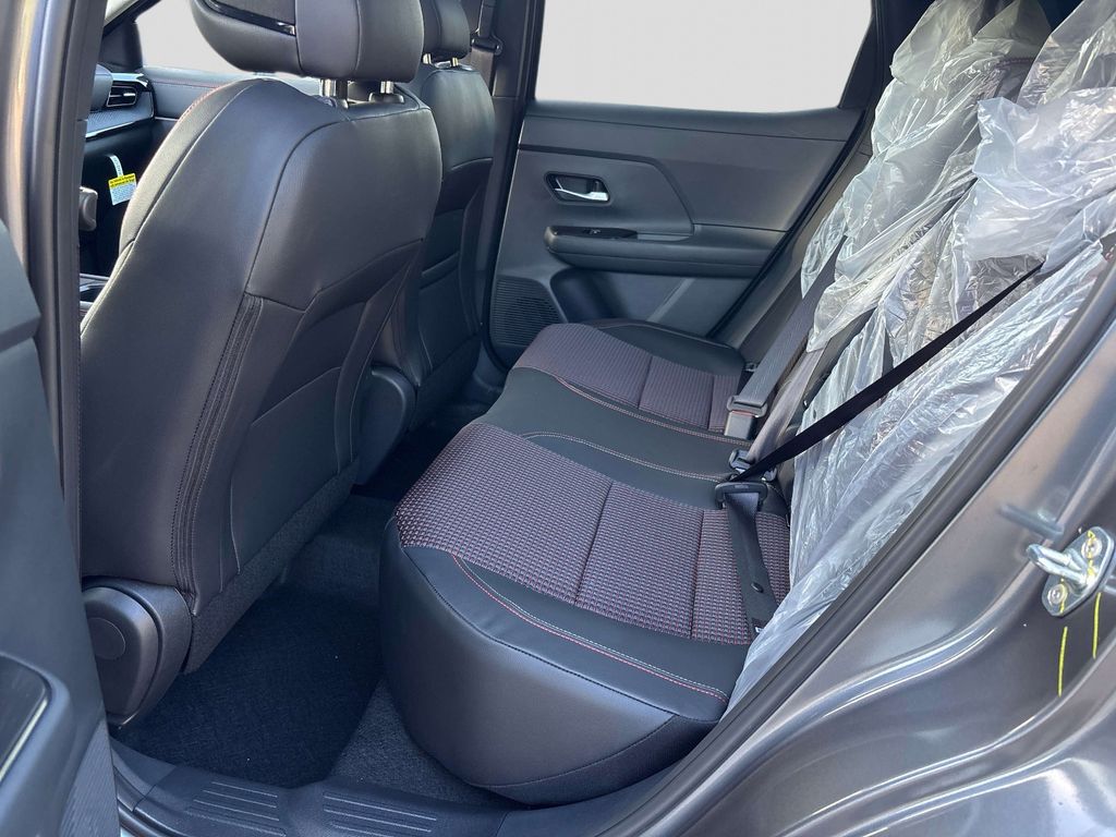2026 Nissan KICKS SR AWD - Photo 6