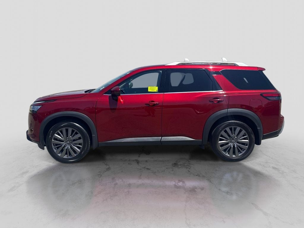 Used 2023 Nissan Pathfinder SL SUV