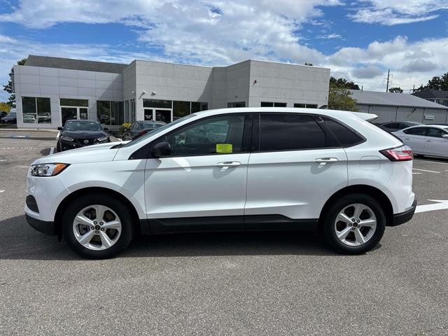 2023 Ford Edge SE photo 2