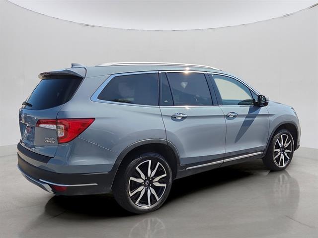 2022 Honda Pilot Touring photo 3
