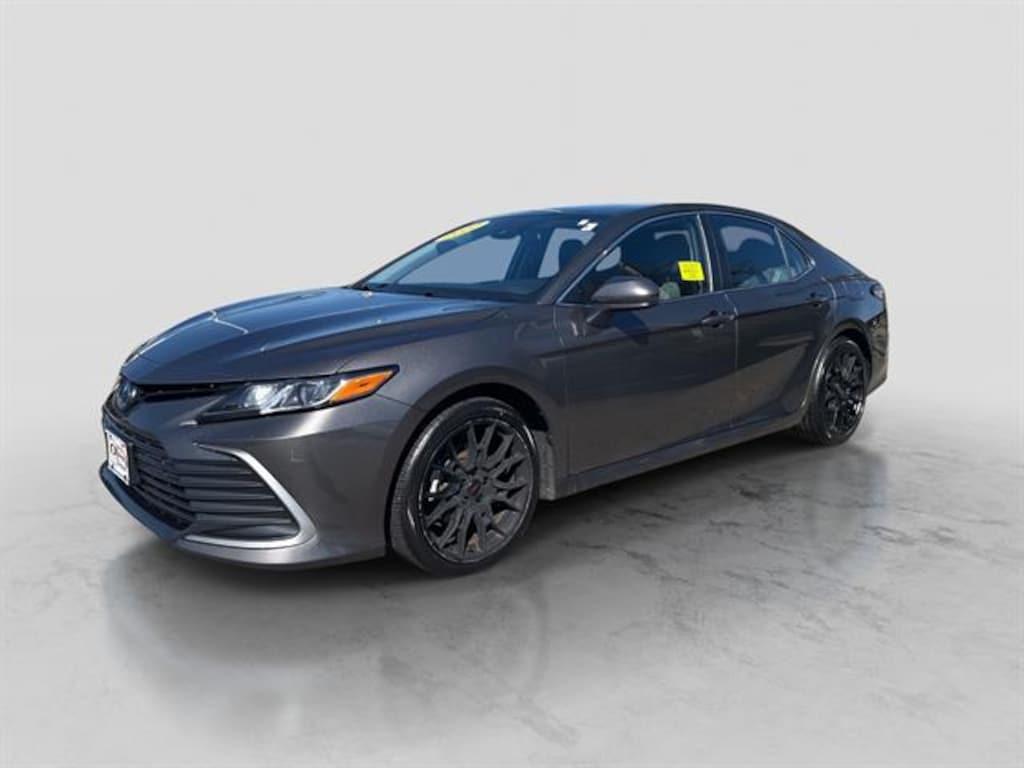 Used 2022 Toyota Camry Hybrid LE Sedan
