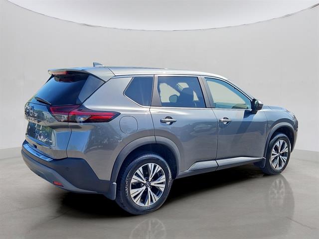 2023 Nissan Rogue SV photo 3