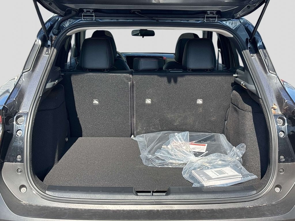 New 2026 Nissan Kicks SR SUV