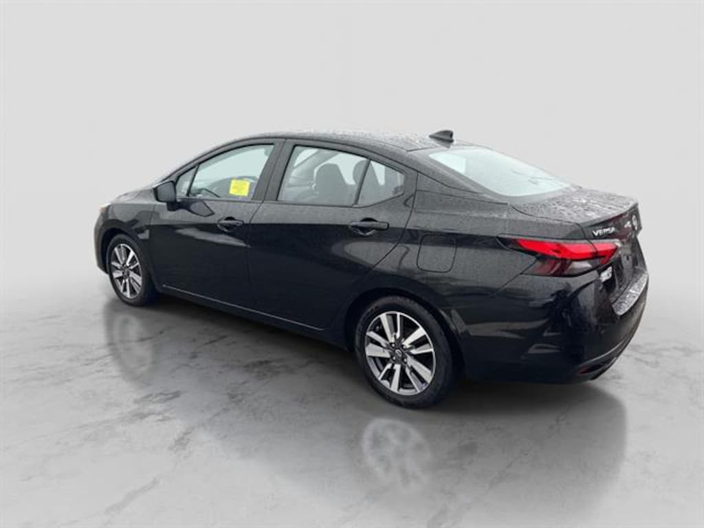 Certified 2023 Nissan Versa 1.6 SV Sedan