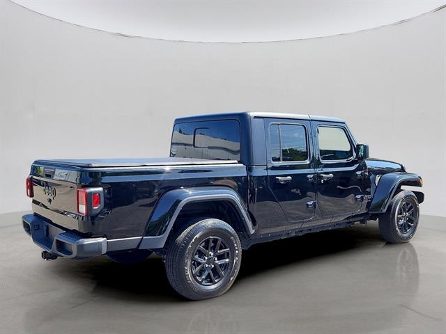 2022 Jeep Gladiator Sport photo 3